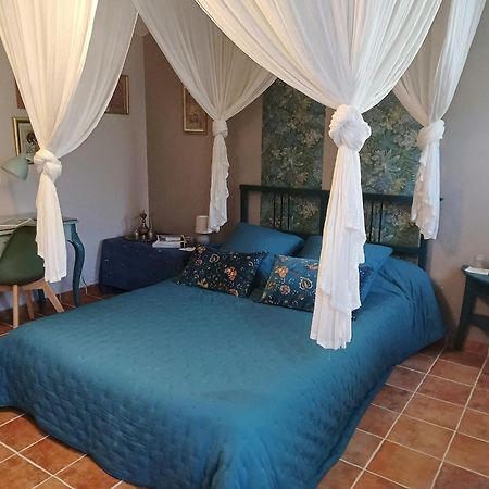 Une Chambre En Provence Correns Экстерьер фото